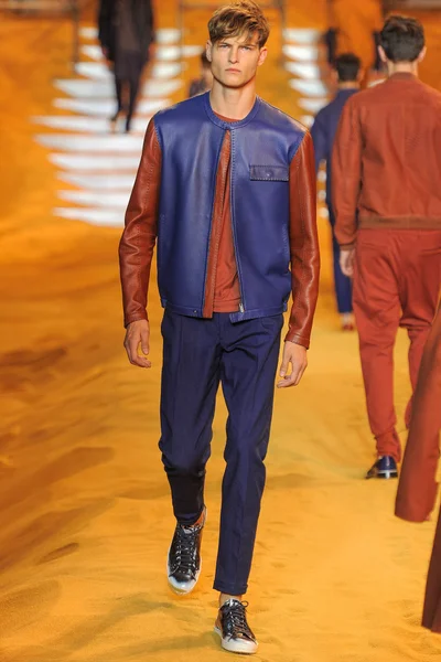 Look 21